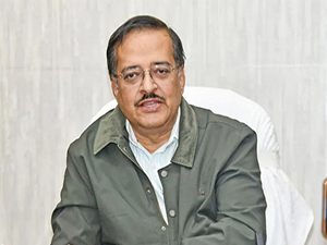 west-bengal-former-union-secretary-appointed-as-advisor-to-cm